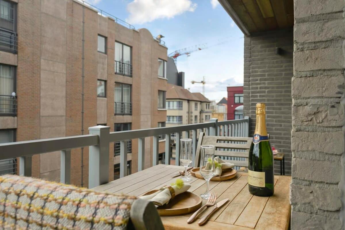 Huswell - Stunning Modern Apartment With Terrace And Parking Knokke-Heist Exterior photo